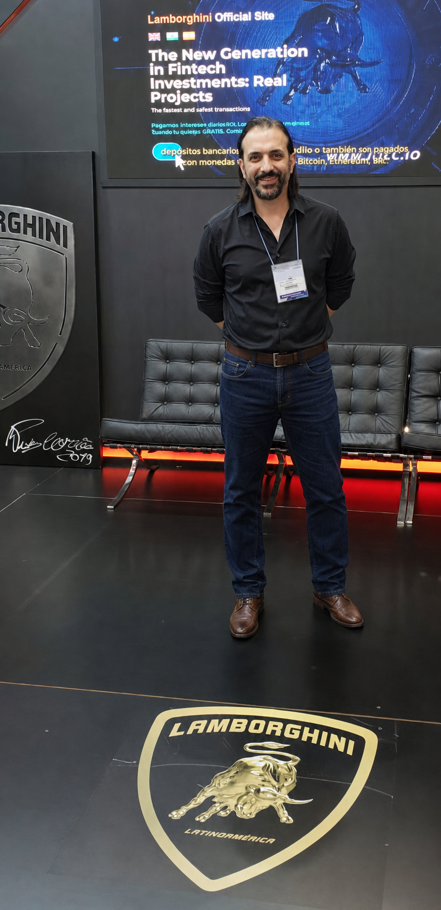 Gustavo Dominguez in business attire at a Lamborghini Latinoamérica event